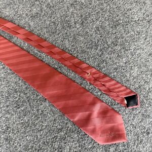 Oscar de la Renta Neck Tie Coral‎ Red Striped 100% Silk Classic Mens Fashion